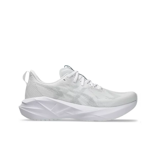 1012B765 W Novablast 5